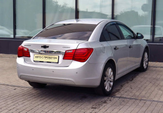Подержанный автомобиль Chevrolet Cruze Sedan 2011 года (5 фото)