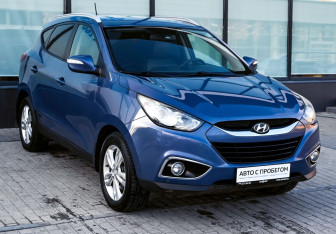 Подержанный автомобиль Hyundai ix35 2012 года (7 фото)