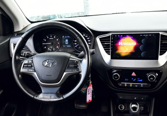 Подержанный автомобиль Hyundai Solaris Sedan 2018 года (21 фото)