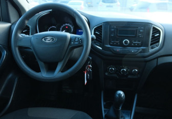 Подержанный автомобиль LADA (ВАЗ) XRAY 2016 года (10 фото)