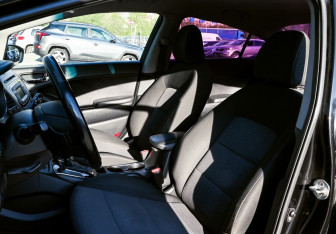 Подержанный автомобиль Kia Cerato Sedan 2019 года (17 фото)