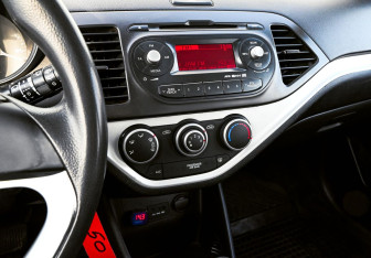 Подержанный автомобиль Kia Picanto 2013 года (13 фото)