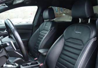 Подержанный автомобиль Kia Cerato Sedan 2022 года (21 фото)