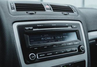 Подержанный автомобиль Skoda Octavia Liftback 2013 года (12 фото)