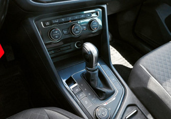 Подержанный автомобиль Volkswagen Tiguan 2017 года (9 фото)