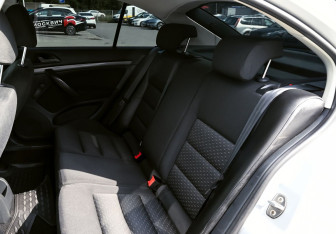 Подержанный автомобиль Skoda Octavia Liftback 2012 года (14 фото)