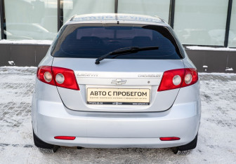 Подержанный автомобиль Chevrolet Lacetti Hatchback 2005 года (4 фото)