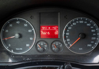 Подержанный автомобиль Volkswagen Golf Hatchback 2007 года (9 фото)