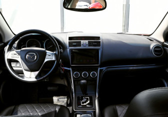 Подержанный автомобиль Mazda 6 Liftback 2008 года (18 фото)