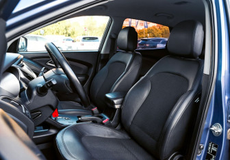 Подержанный автомобиль Hyundai ix35 2012 года (17 фото)