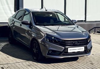 Подержанный автомобиль LADA (ВАЗ) Vesta Sedan 2017 года (7 фото)