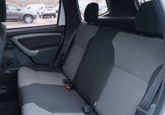 Подержанный автомобиль Renault Duster 2018 года (17 фото)