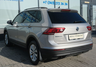 Подержанный автомобиль Volkswagen Tiguan 2020 года (3 фото)