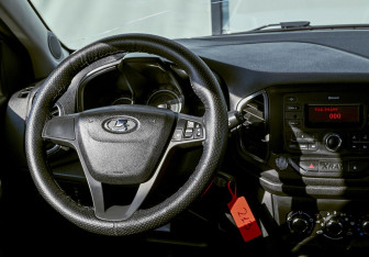 Подержанный автомобиль LADA (ВАЗ) XRAY 2018 года (18 фото)