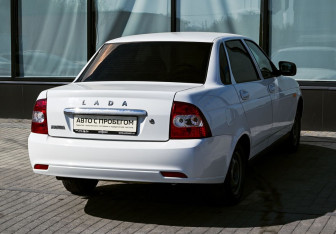 Подержанный автомобиль LADA (ВАЗ) Priora Sedan 2017 года (5 фото)