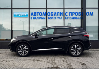 Подержанный автомобиль Nissan Murano Suv 2018 года (2 фото)