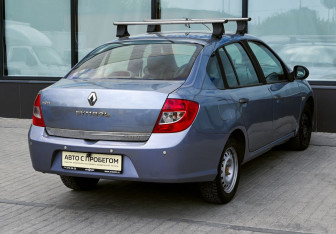 Подержанный автомобиль Renault Symbol 2008 года (5 фото)