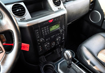 Подержанный автомобиль Land Rover Discovery 2008 года (9 фото)
