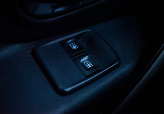 Подержанный автомобиль Renault Logan Sedan 2016 года (13 фото)