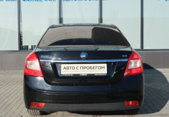 Подержанный автомобиль Geely GC6 2014 года (4 фото)