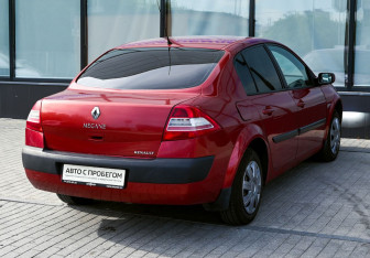 Подержанный автомобиль Renault Megane Sedan 2006 года (5 фото)