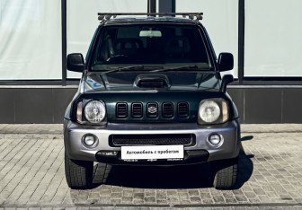 Подержанный автомобиль Suzuki Jimny 1998 года (8 фото)