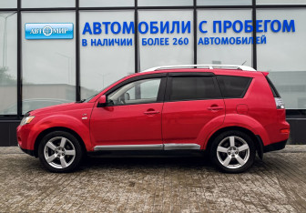 Подержанный автомобиль Mitsubishi Outlander 2007 года (2 фото)