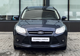 Подержанный автомобиль Ford Focus Hatchback 2012 года (8 фото)