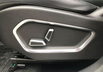 Подержанный автомобиль Geely Atlas Pro 2022 года (19 фото)