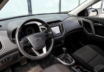 Подержанный автомобиль Hyundai Creta 2021 года (16 фото)