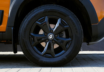 Подержанный автомобиль Renault Duster 2021 года (21 фото)