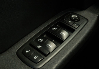 Подержанный автомобиль Dodge Journey 2010 года (11 фото)