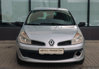 Подержанный автомобиль Renault Clio Hatchback 2008 года (8 фото)