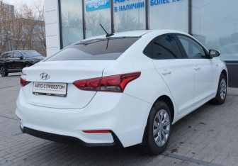 Подержанный автомобиль Hyundai Solaris Sedan 2018 года (5 фото)