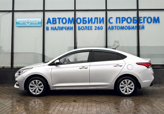 Подержанный автомобиль Hyundai Solaris Sedan 2018 года (2 фото)