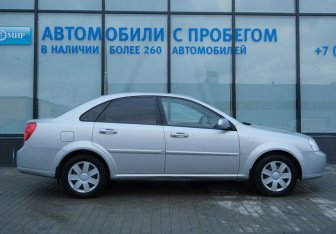 Подержанный автомобиль Chevrolet Lacetti Sedan 2007 года (6 фото)