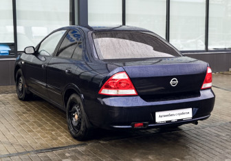 Подержанный автомобиль Nissan Almera Classic 2010 года (3 фото)