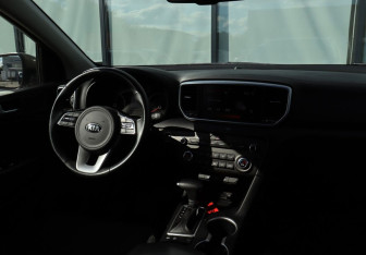 Подержанный автомобиль Kia Sportage 2021 года (21 фото)