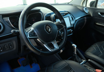 Подержанный автомобиль Renault Kaptur 2021 года (9 фото)