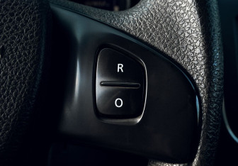 Подержанный автомобиль Renault Sandero 2017 года (13 фото)