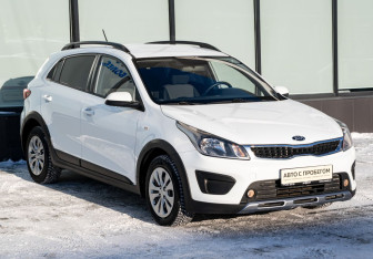 Подержанный автомобиль Kia Rio Hatchback 2018 года (7 фото)