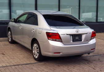 Подержанный автомобиль Toyota Allion 2018 года (3 фото)