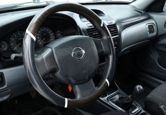 Подержанный автомобиль Nissan Almera Classic 2006 года (9 фото)