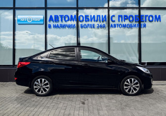 Подержанный автомобиль Hyundai Solaris Sedan 2013 года (6 фото)