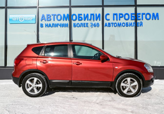 Подержанный автомобиль Nissan Qashqai 2007 года (6 фото)