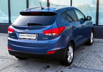 Подержанный автомобиль Hyundai ix35 2012 года (5 фото)