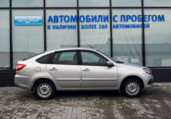 Подержанный автомобиль LADA (ВАЗ) Granta Liftback 2019 года (6 фото)
