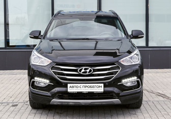 Подержанный автомобиль Hyundai Santa Fe 2017 года (8 фото)