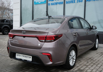 Подержанный автомобиль Kia Rio Sedan 2020 года (5 фото)