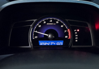 Подержанный автомобиль Honda Civic Sedan 2008 года (9 фото)